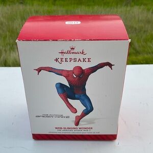 “New” 2014 HALLMARK KEEPSAKE AMAZING SPIDER MAN 2 “WEB-SLINGING WONDER” ORNAMENT